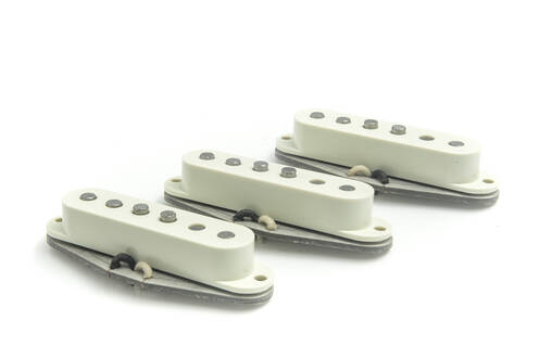 Bare Knuckle Irish tour pickup set - baseplate on bridge