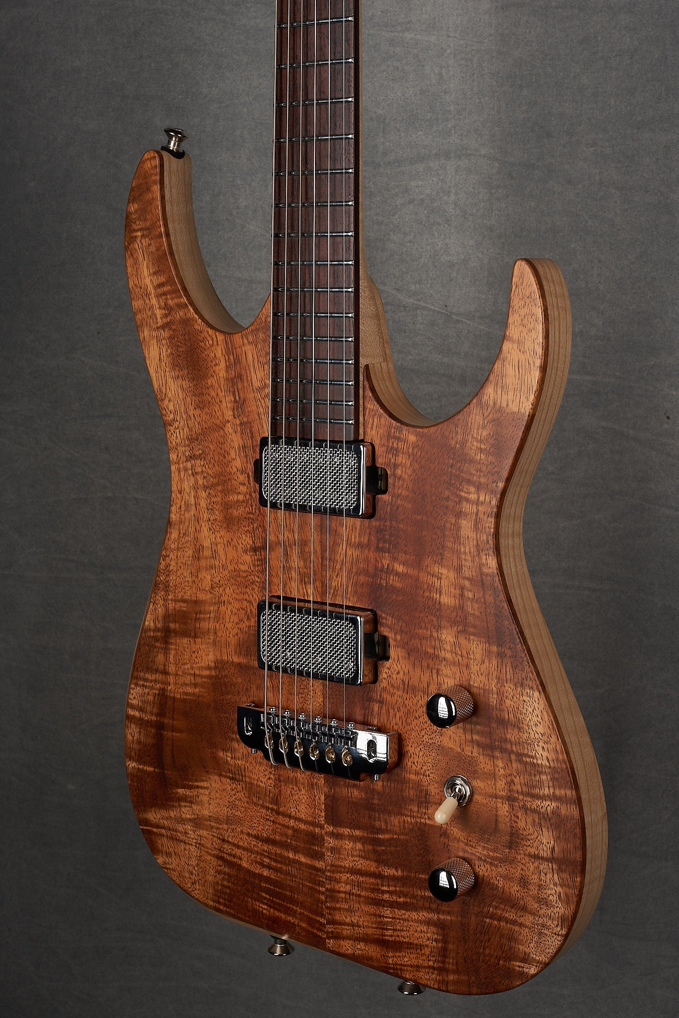 Blackmachine B6 Koa Top with wraparound bridge - Feline Made