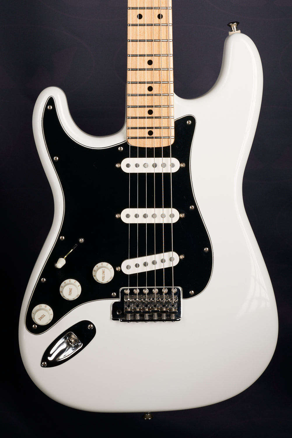 Feline SouthPaw left-handed S-type "woodstock" strat - black plate