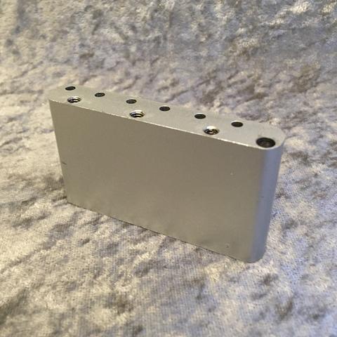 FatCat replacement steel block for strat tremolo - 56mm spacing